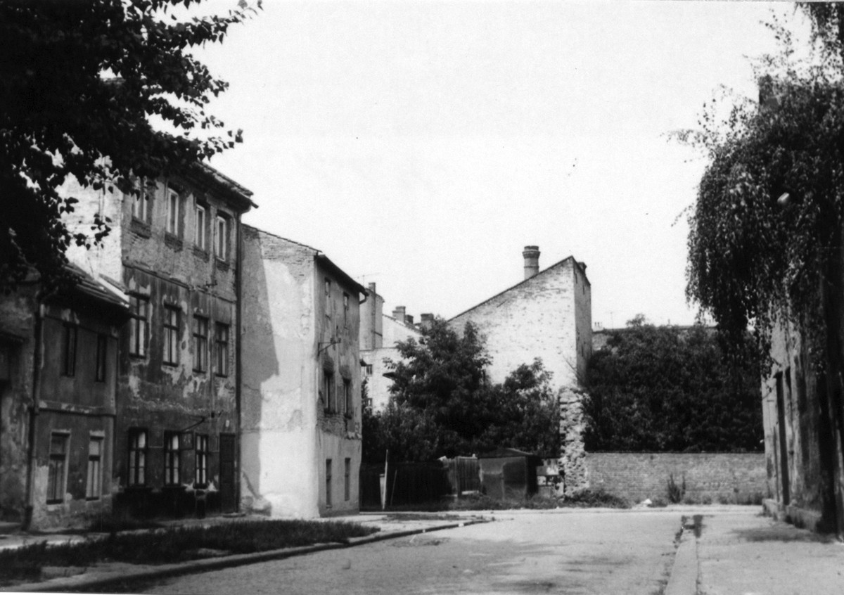 Historický snímek z ulice Hradební